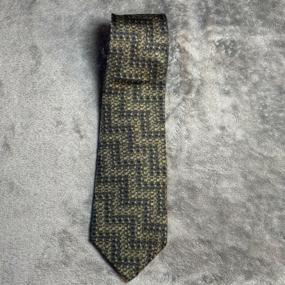 Geoffrey Beene Mens Silk Tie Olive Green Navy Blue Geometric Pixel Pattern USA